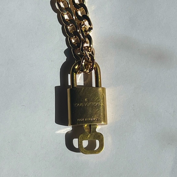 Authentic Louis Vuitton Lock & Key - Picture 3 of 6